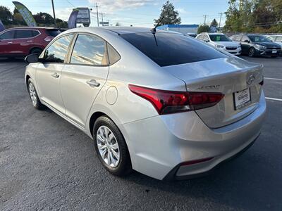 2019 Hyundai ACCENT SE 4dr Sedan 6A - Photo 5 - Garden City, ID 83714
