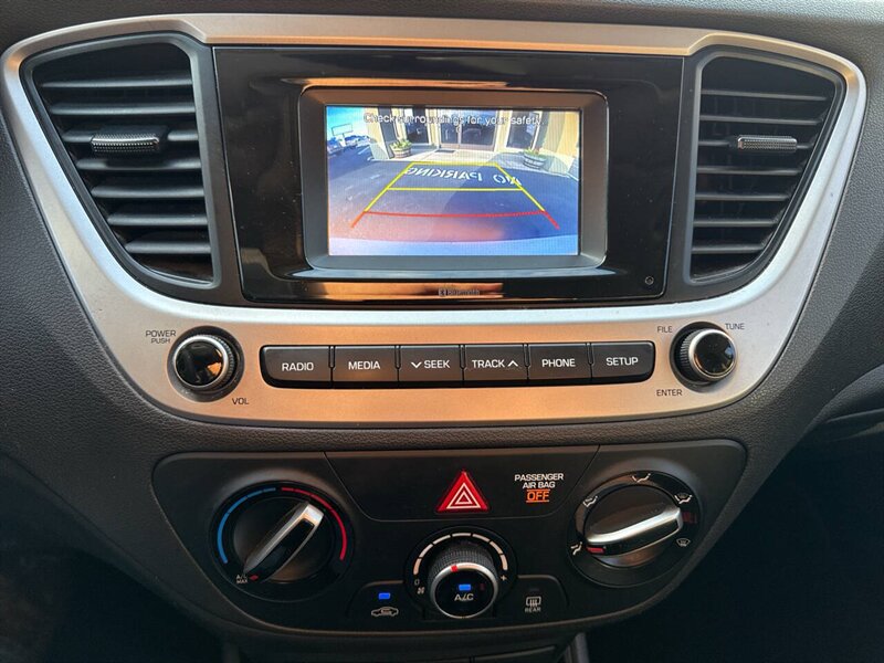 2019 Hyundai ACCENT SE 4dr Sedan 6A - Photo 14 - Garden City, ID 83714