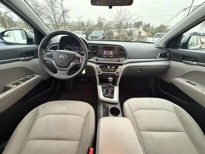 2017 Hyundai ELANTRA SE   - Photo 9 - Garden City, ID 83714