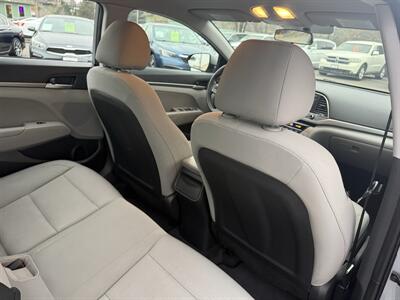 2017 Hyundai ELANTRA SE   - Photo 18 - Garden City, ID 83714