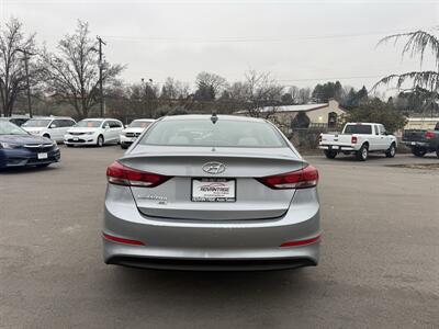 2017 Hyundai ELANTRA SE   - Photo 6 - Garden City, ID 83714