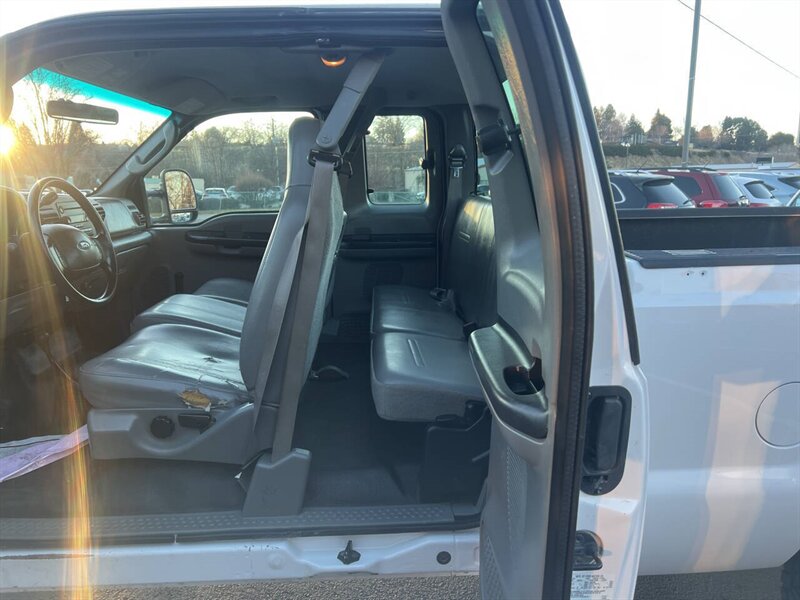2007 Ford F-250 XL 4dr SuperCab 4WD SB - Photo 12 - Garden City, ID 83714