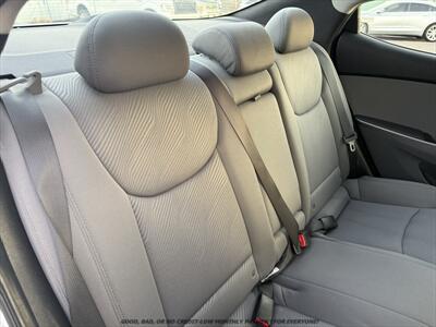 2013 Hyundai ELANTRA GLS - Photo 17 - Garden City, ID 83714