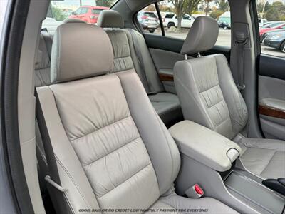 2011 Honda Accord EX-L V6 - Photo 18 - Garden City, ID 83714