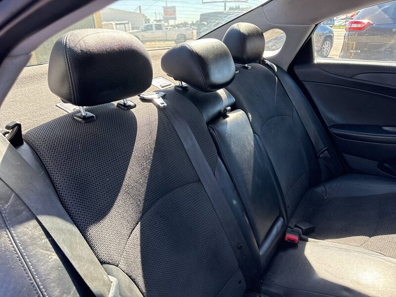 2012 Hyundai SONATA SE 2.0T 4dr Sedan - Photo 15 - Garden City, ID 83714