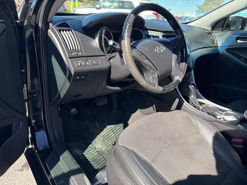 2012 Hyundai SONATA SE 2.0T 4dr Sedan - Photo 10 - Garden City, ID 83714