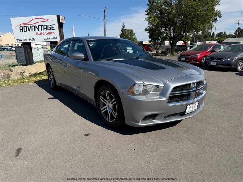 2014 Dodge Charger SE's photo