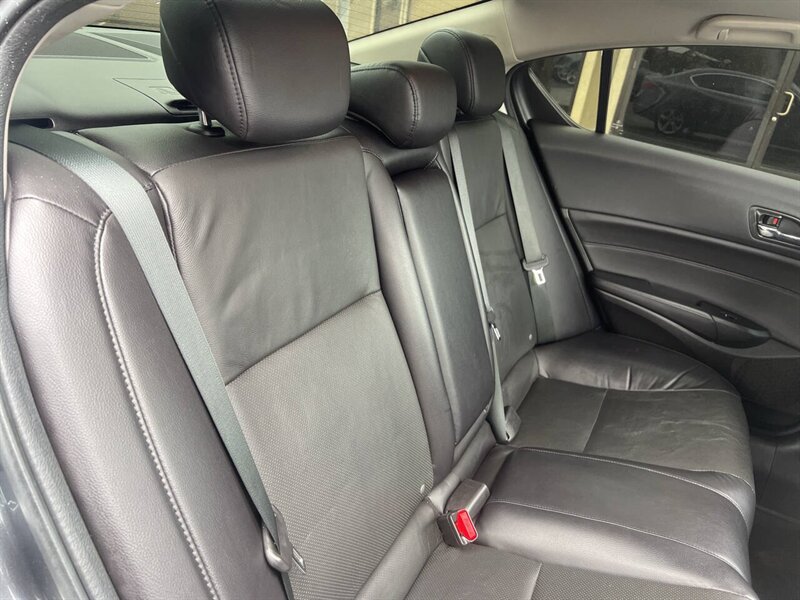 2014 Acura ILX 2.0L 4dr Sedan - Photo 16 - Garden City, ID 83714