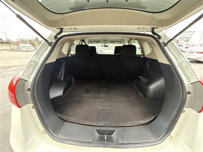 2015 Nissan Rogue Select S   - Photo 17 - Garden City, ID 83714