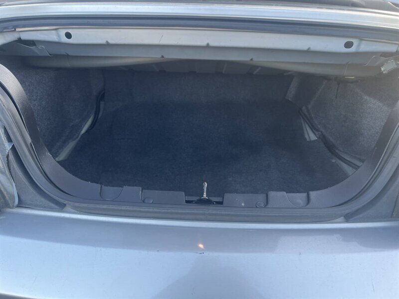 2006 Ford Mustang GT Deluxe 2dr Convertible - Photo 14 - Garden City, ID 83714