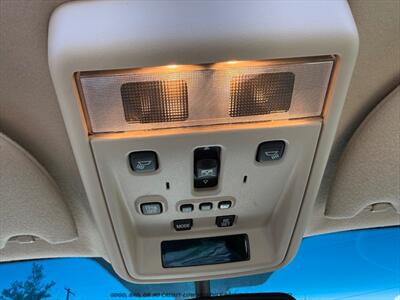 2004 Lincoln Town Car Ultimate - Photo 29 - Garden City, ID 83714