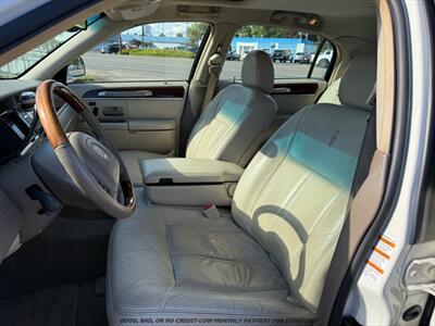 2004 Lincoln Town Car Ultimate - Photo 11 - Garden City, ID 83714