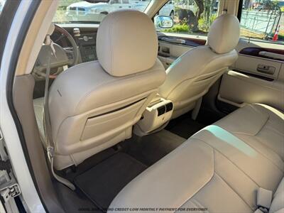 2004 Lincoln Town Car Ultimate - Photo 14 - Garden City, ID 83714