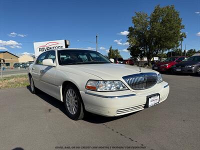 2004 Lincoln Town Car Ultimate - Photo 1 - Garden City, ID 83714