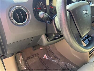2010 Jeep Compass Sport   - Photo 11 - Garden City, ID 83714