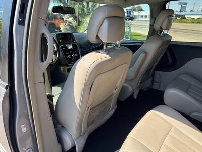 2016 Chrysler Town and Country LX 4dr Mini Van - Photo 14 - Garden City, ID 83714