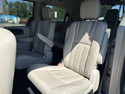 2016 Chrysler Town and Country LX 4dr Mini Van - Photo 15 - Garden City, ID 83714