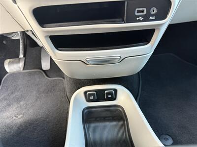 2019 Chrysler Pacifica Touring L   - Photo 30 - Garden City, ID 83714