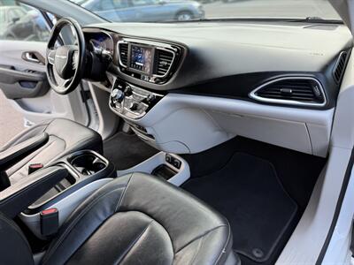 2019 Chrysler Pacifica Touring L   - Photo 23 - Garden City, ID 83714