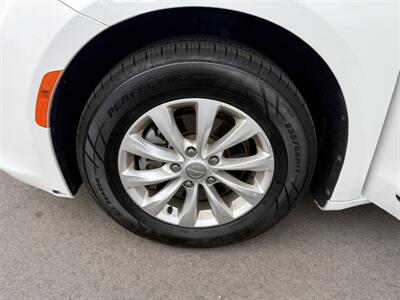 2019 Chrysler Pacifica Touring L   - Photo 25 - Garden City, ID 83714