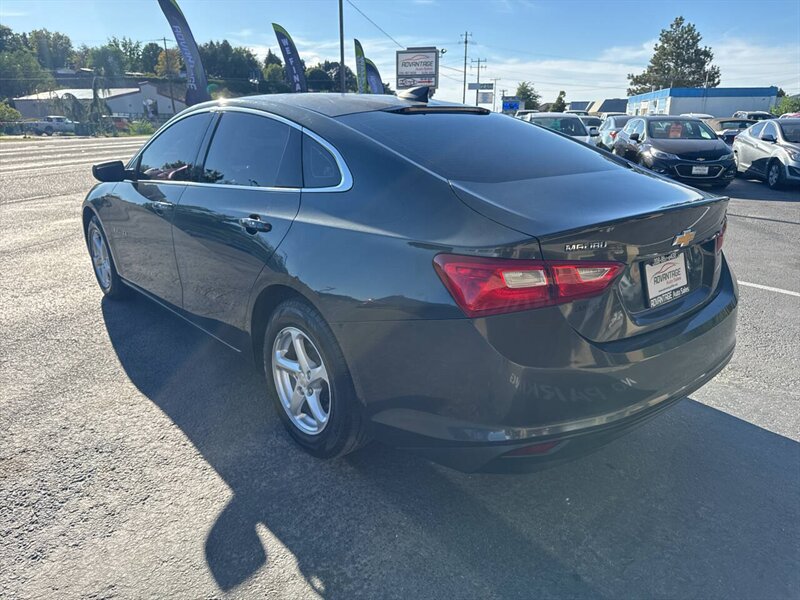 2017 Chevrolet Malibu LS Fleet 4dr Sedan - Photo 5 - Garden City, ID 83714