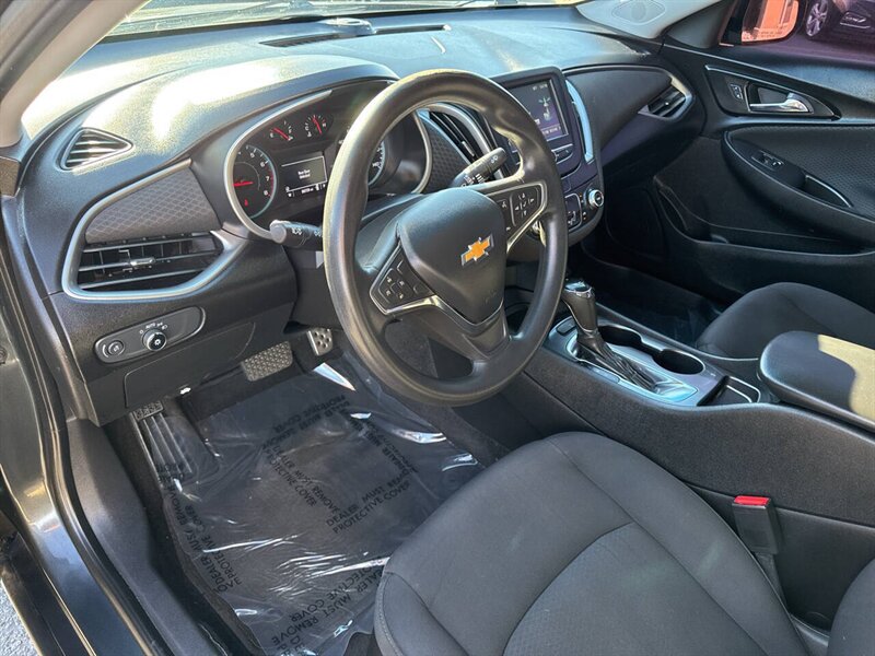 2017 Chevrolet Malibu LS Fleet 4dr Sedan - Photo 10 - Garden City, ID 83714