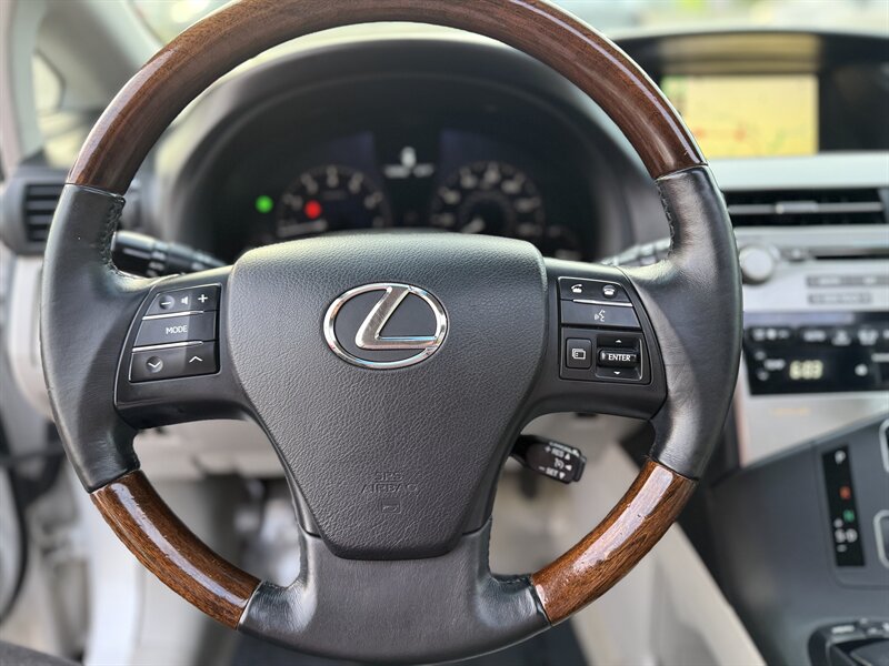 2010 Lexus RX 350 - Photo 26 - Garden City, ID 83714