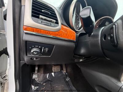 2013 Jeep Grand Cherokee Overland   - Photo 26 - Garden City, ID 83714