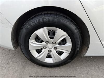 2016 Hyundai ELANTRA SE   - Photo 21 - Garden City, ID 83714