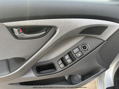 2016 Hyundai ELANTRA SE   - Photo 22 - Garden City, ID 83714