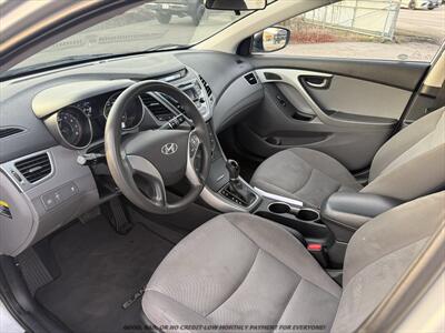2016 Hyundai ELANTRA SE   - Photo 12 - Garden City, ID 83714