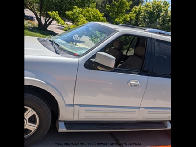Cashmere Tri-Coat Clearcoat Metallic 2005 Ford Expedition SUV / Crossover Four-Wheel Drive Automatic