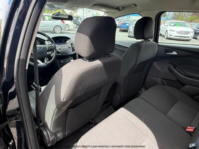 2016 Ford Focus SE   - Photo 13 - Garden City, ID 83714
