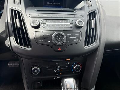 2016 Ford Focus SE   - Photo 26 - Garden City, ID 83714