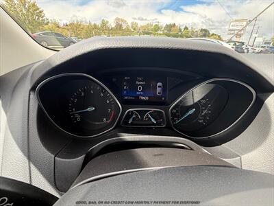 2016 Ford Focus SE   - Photo 11 - Garden City, ID 83714