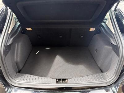 2016 Ford Focus SE   - Photo 15 - Garden City, ID 83714