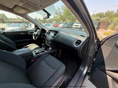2017 Nissan Pathfinder SV - Photo 21 - Garden City, ID 83714