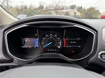 2017 Ford Fusion SE   - Photo 12 - Garden City, ID 83714