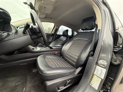 2017 Ford Fusion SE   - Photo 11 - Garden City, ID 83714