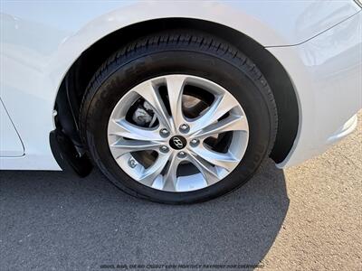 2012 Hyundai SONATA Limited - Photo 22 - Garden City, ID 83714