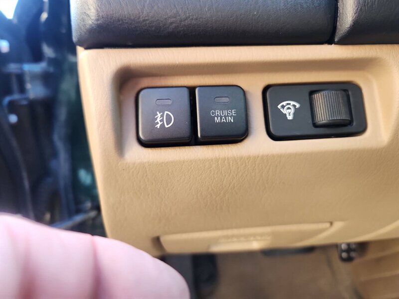 2002 Mazda MX-5 Miata LS 2dr Roadster - Photo 31 - Garden City, ID 83714