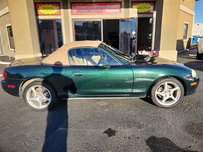 2002 Mazda MX-5 Miata LS 2dr Roadster Convertible