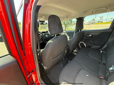 2016 Jeep Renegade Latitude   - Photo 14 - Garden City, ID 83714