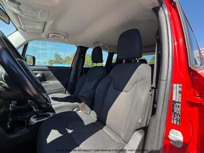 2016 Jeep Renegade Latitude   - Photo 11 - Garden City, ID 83714