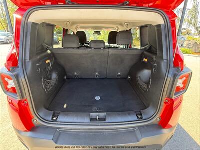 2016 Jeep Renegade Latitude   - Photo 16 - Garden City, ID 83714