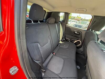 2016 Jeep Renegade Latitude   - Photo 17 - Garden City, ID 83714