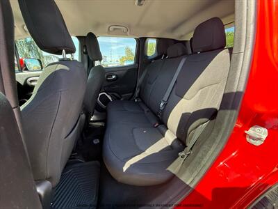 2016 Jeep Renegade Latitude   - Photo 15 - Garden City, ID 83714