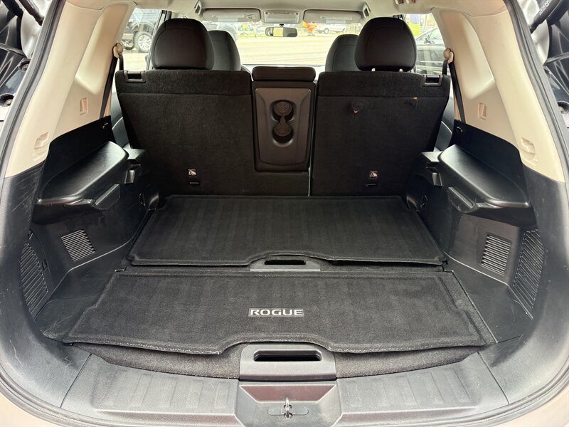 2018 Nissan Rogue S - Photo 17 - Garden City, ID 83714