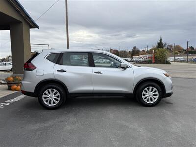 2018 Nissan Rogue S - Photo 8 - Garden City, ID 83714