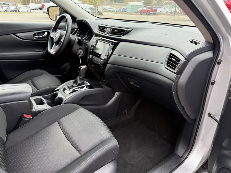 2018 Nissan Rogue S - Photo 21 - Garden City, ID 83714